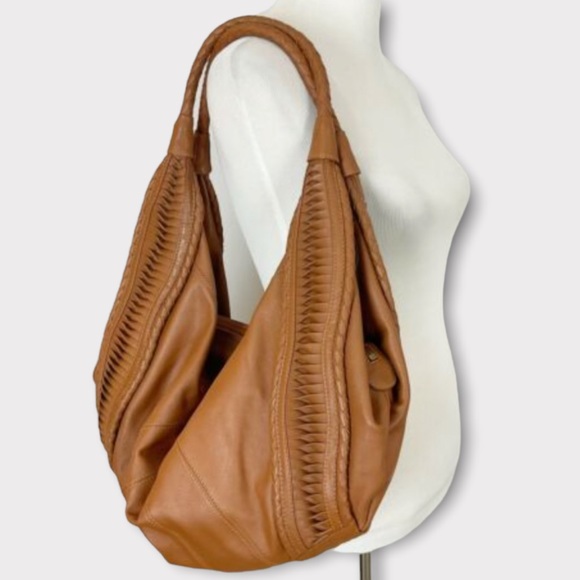 clever carriage Company Handbags - Gorgeous Clever carriage Company Portofino leather hobo bag